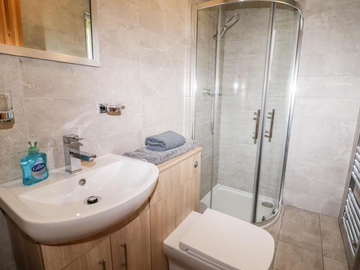 Watersview Lodge Leek Dış mekan fotoğraf